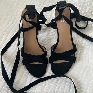 Suede black heels